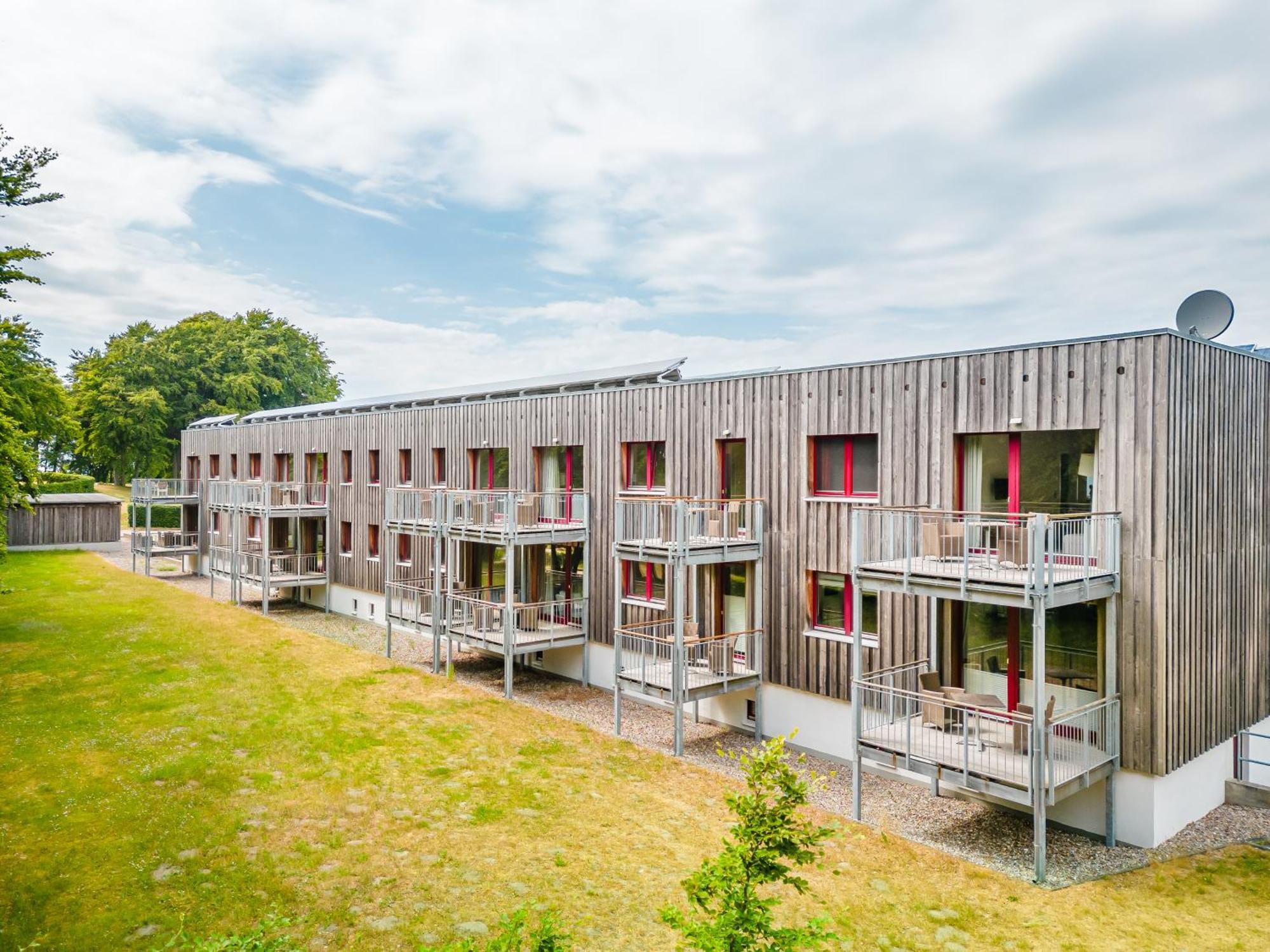Romantik Hotel Schloss Ranzow Lohme Exterior foto